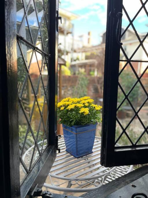 15Th Century Tiny Character Cottage-Henley Centre Extérieur photo