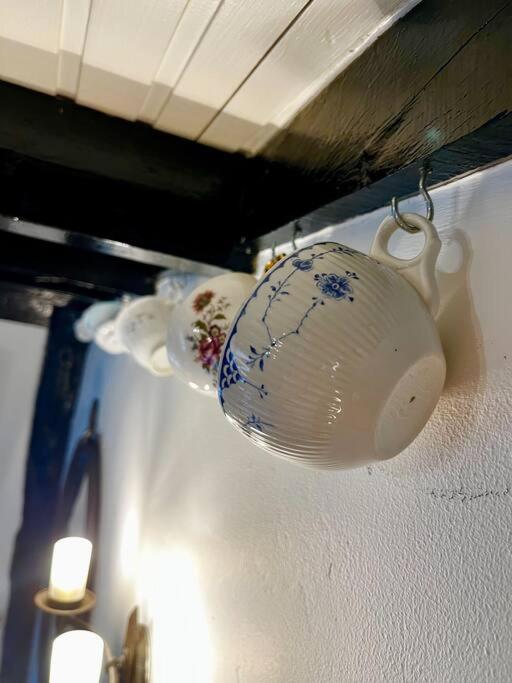 15Th Century Tiny Character Cottage-Henley Centre Extérieur photo