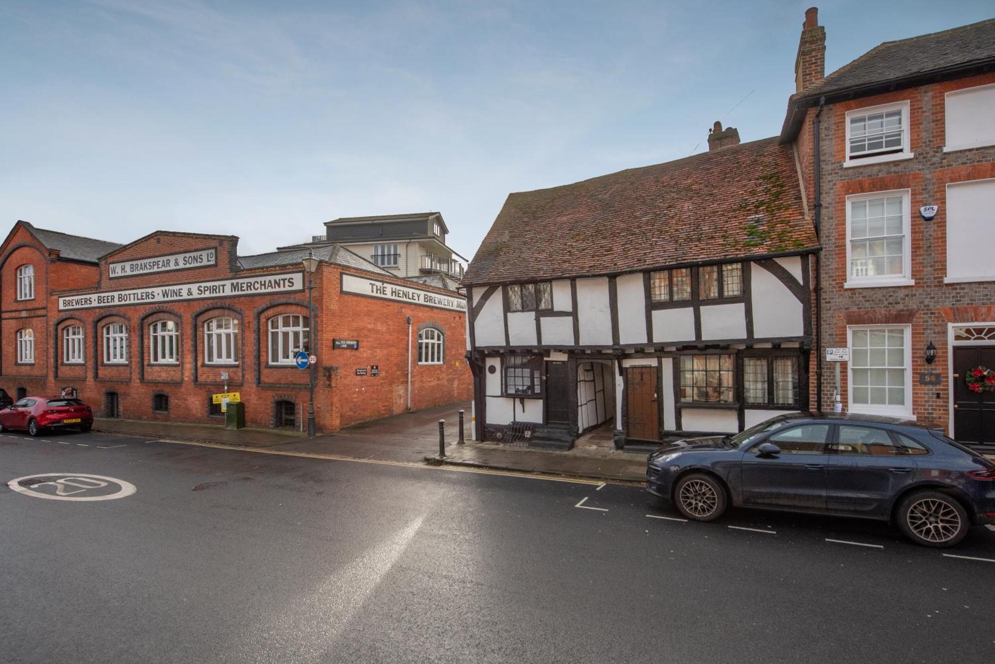 15Th Century Tiny Character Cottage-Henley Centre Extérieur photo