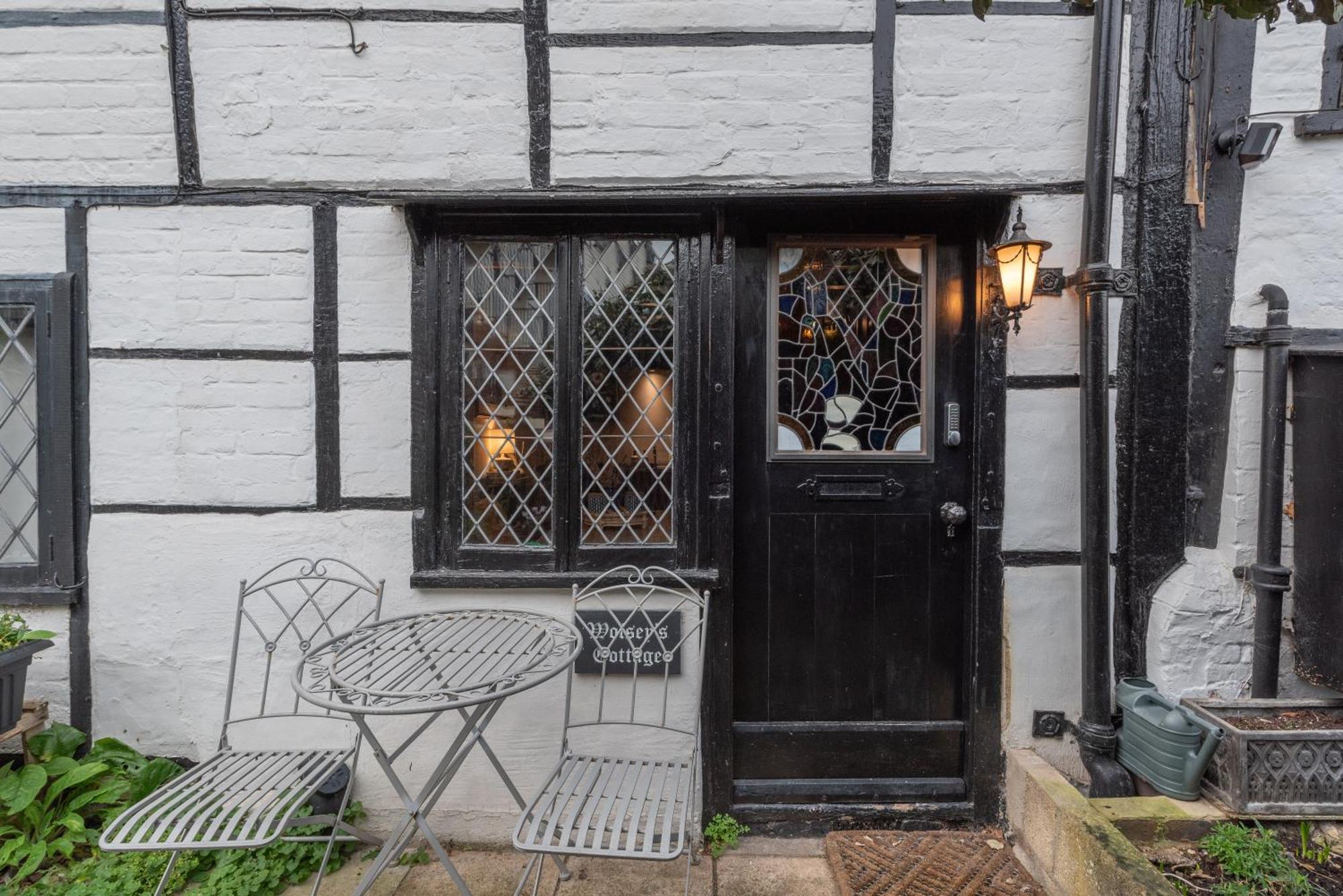 15Th Century Tiny Character Cottage-Henley Centre Extérieur photo