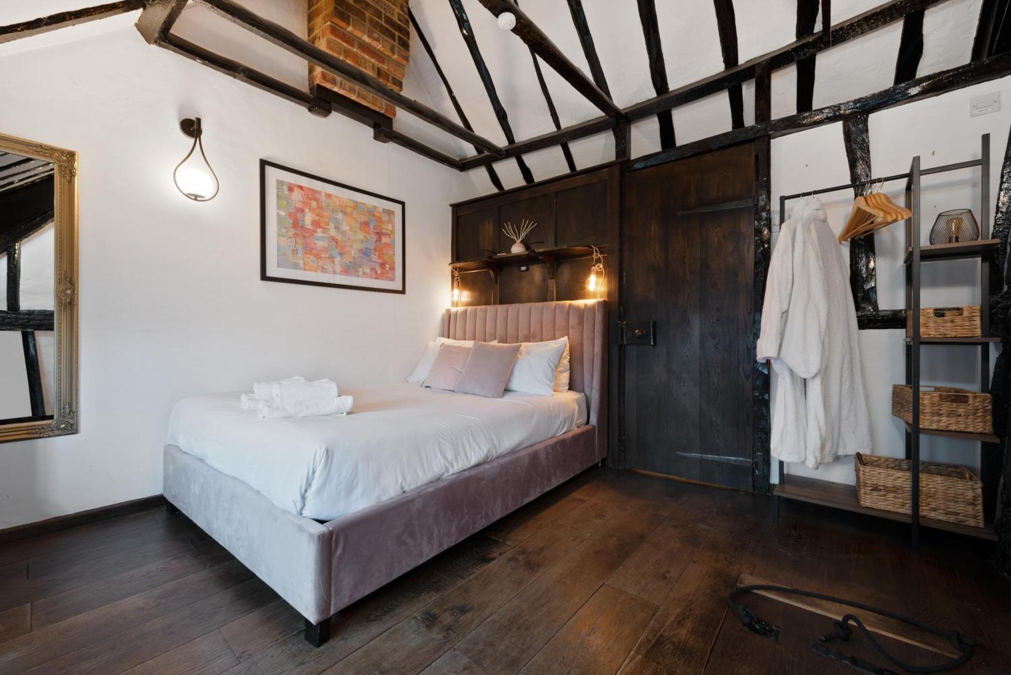 15Th Century Tiny Character Cottage-Henley Centre Extérieur photo