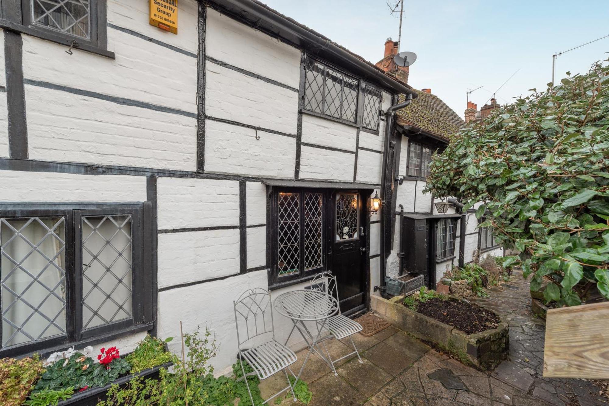 15Th Century Tiny Character Cottage-Henley Centre Extérieur photo
